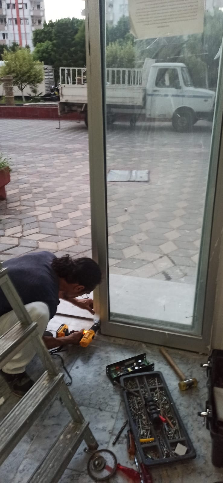 Bina Girişi Fotoselli Otomatik Kapı Sistemi - Görsel 2
